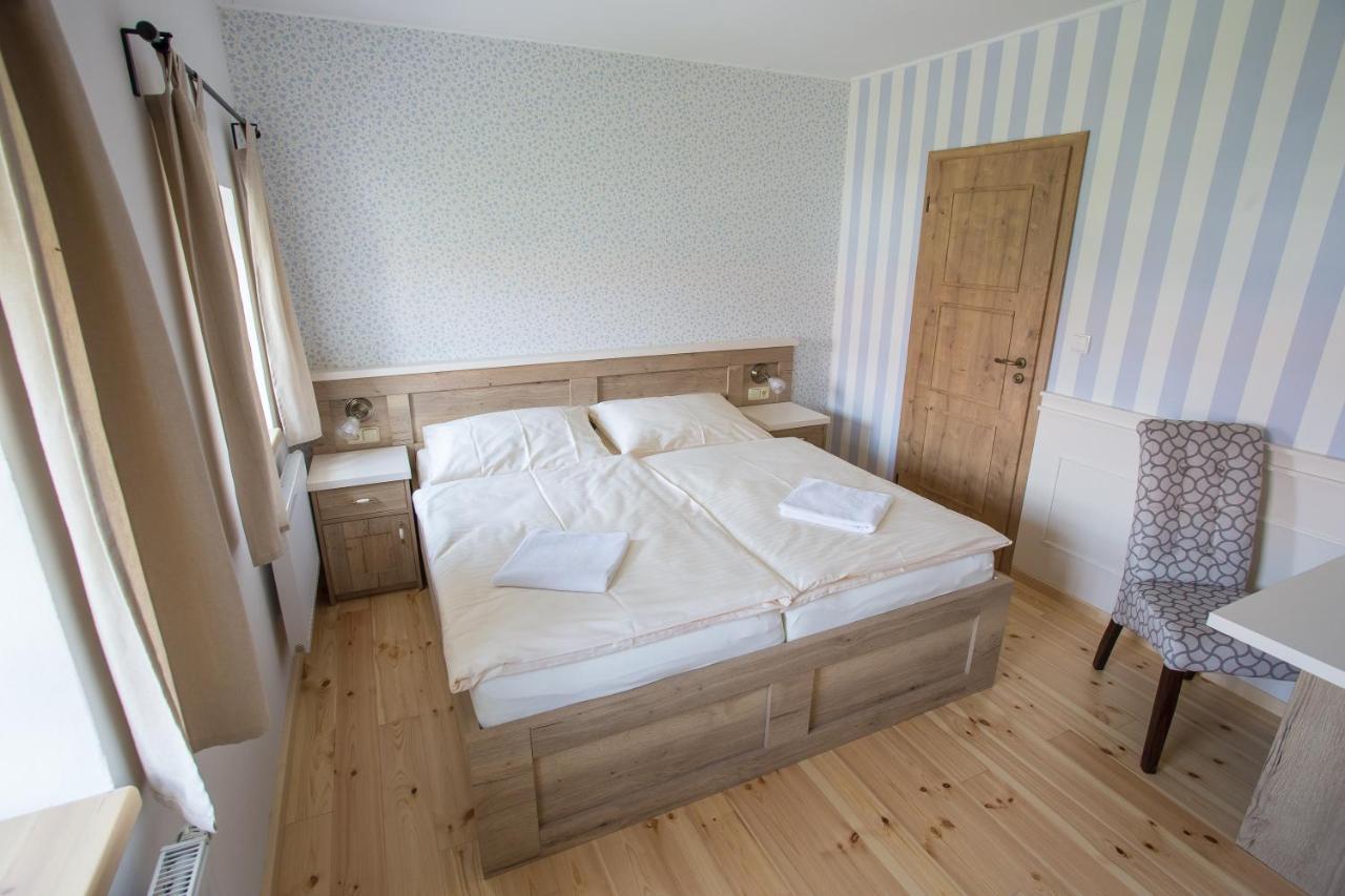Penzion statek Bernard Královské Poříčí Zimmer foto