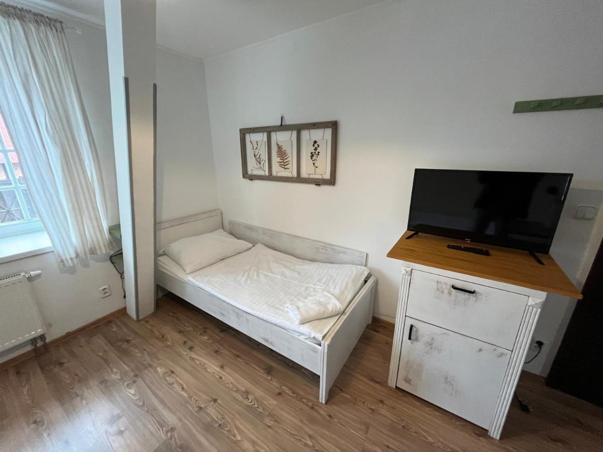 Penzion statek Bernard Královské Poříčí Exterior foto