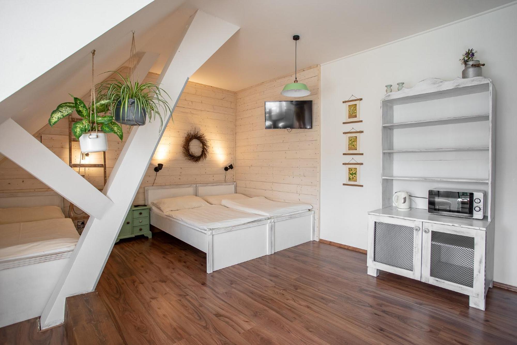 Penzion statek Bernard Královské Poříčí Zimmer foto